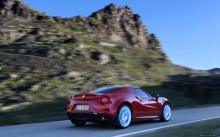  Alfa Romeo 4C   