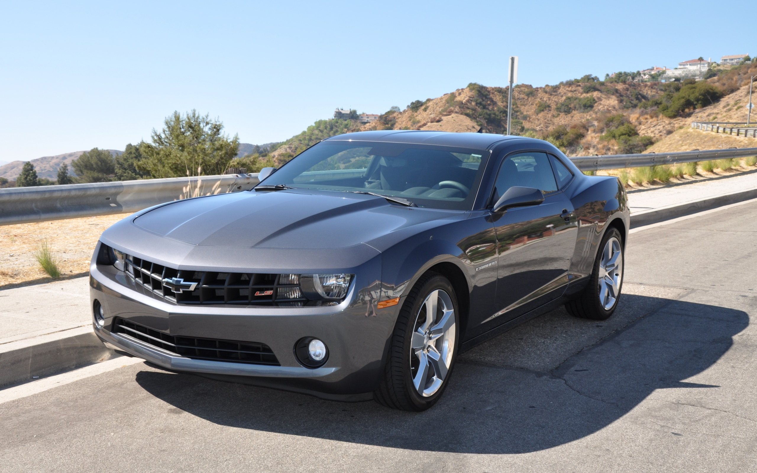 Chevrolet Camaro 2015 серый