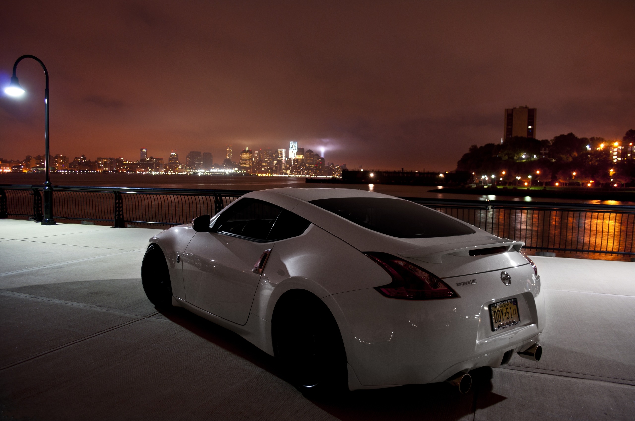 Nissan 370z White