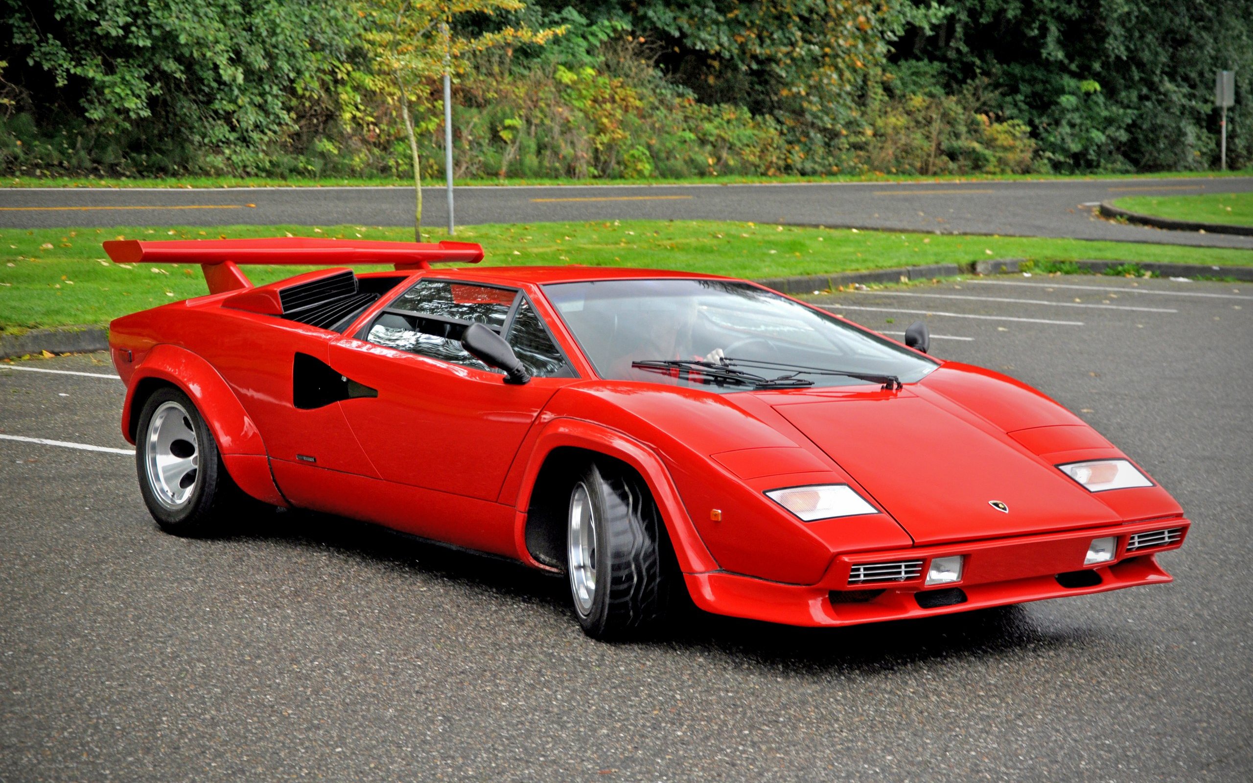 Lamborghini Countach Р¶РµР»С‚С‹Р№