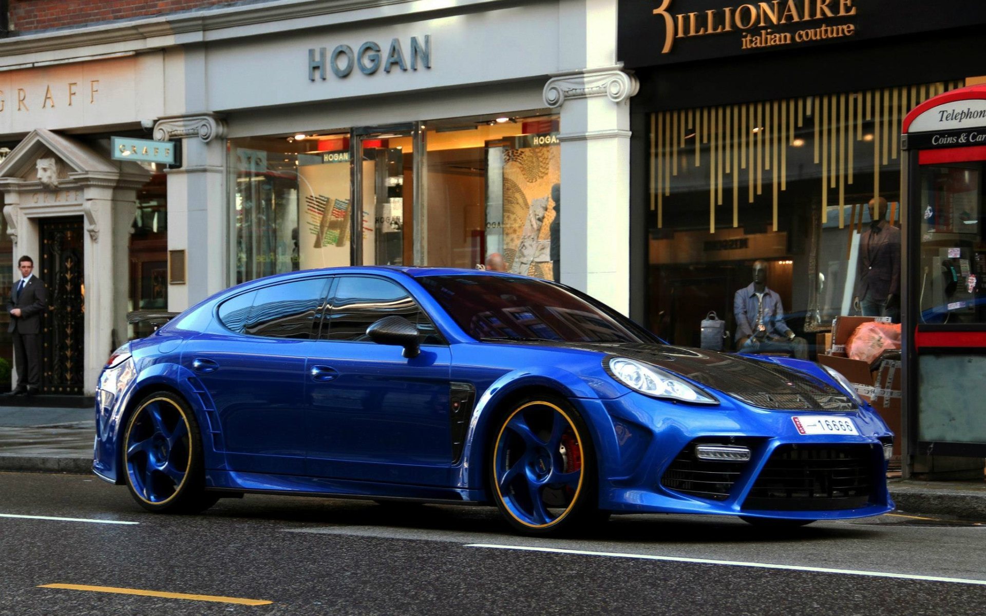 Найди синюю машину. Porsche 911 Mansory. Porsche Panamera Mansory Blue. Porsche Panamera 911 Tuning. Порше Панамера матовый синий.