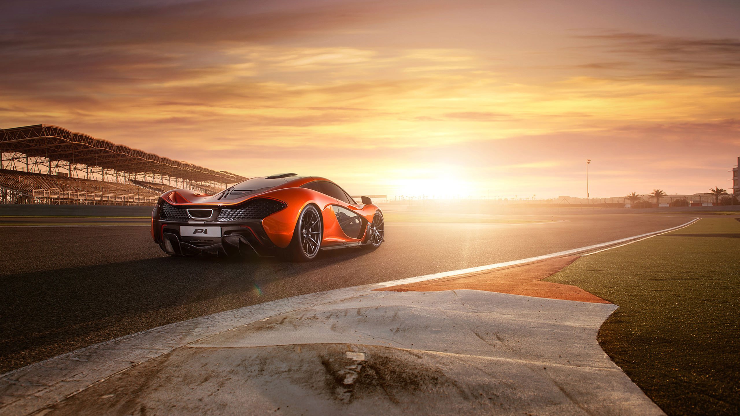 mclaren p1