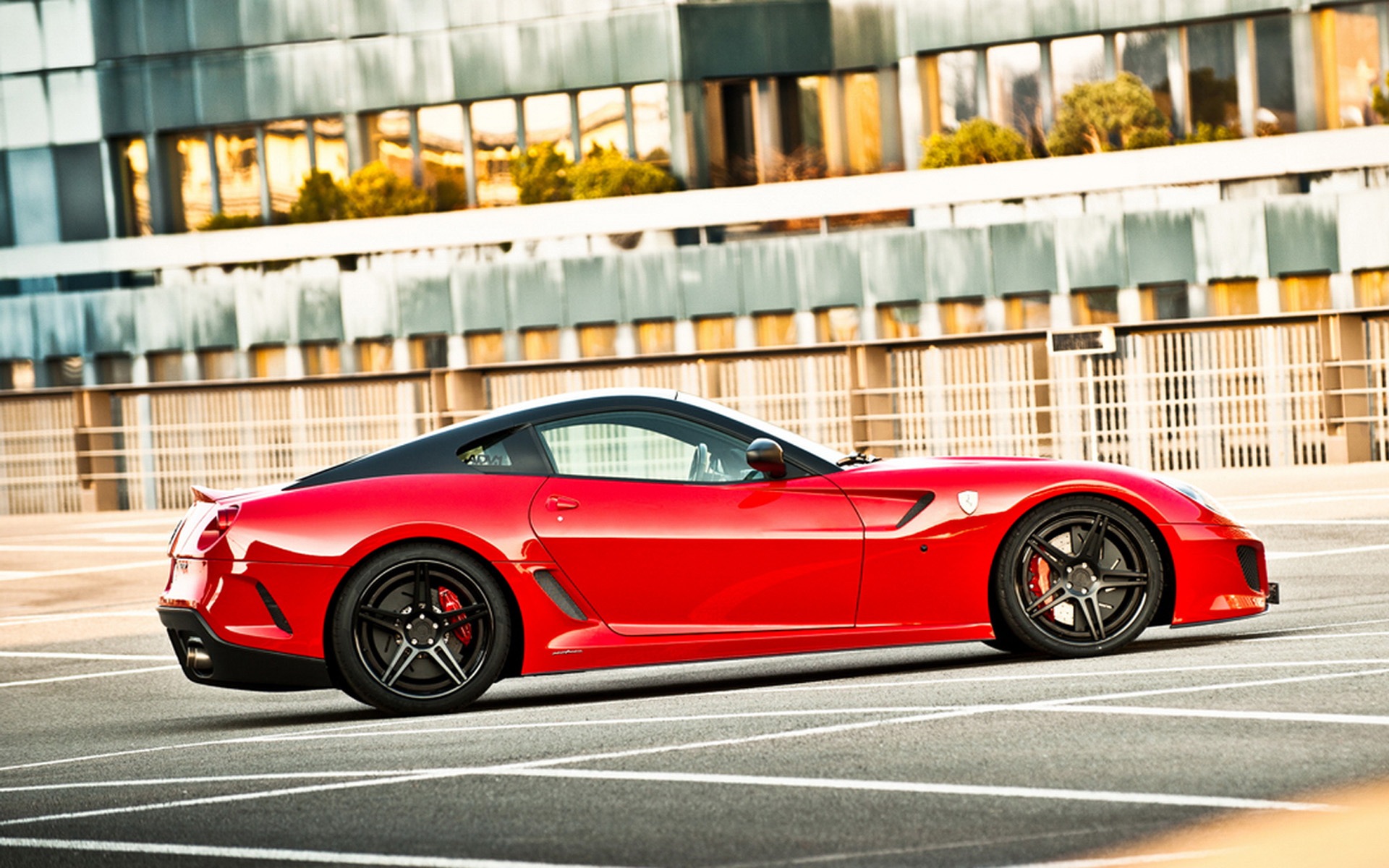 Ferrari 599 GTO красная