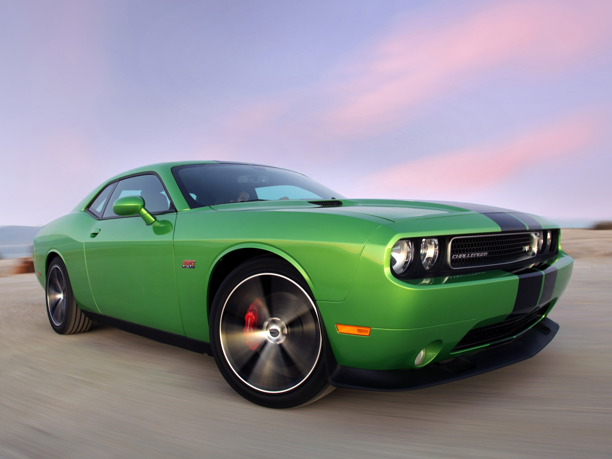 Фотографии dodge challenger