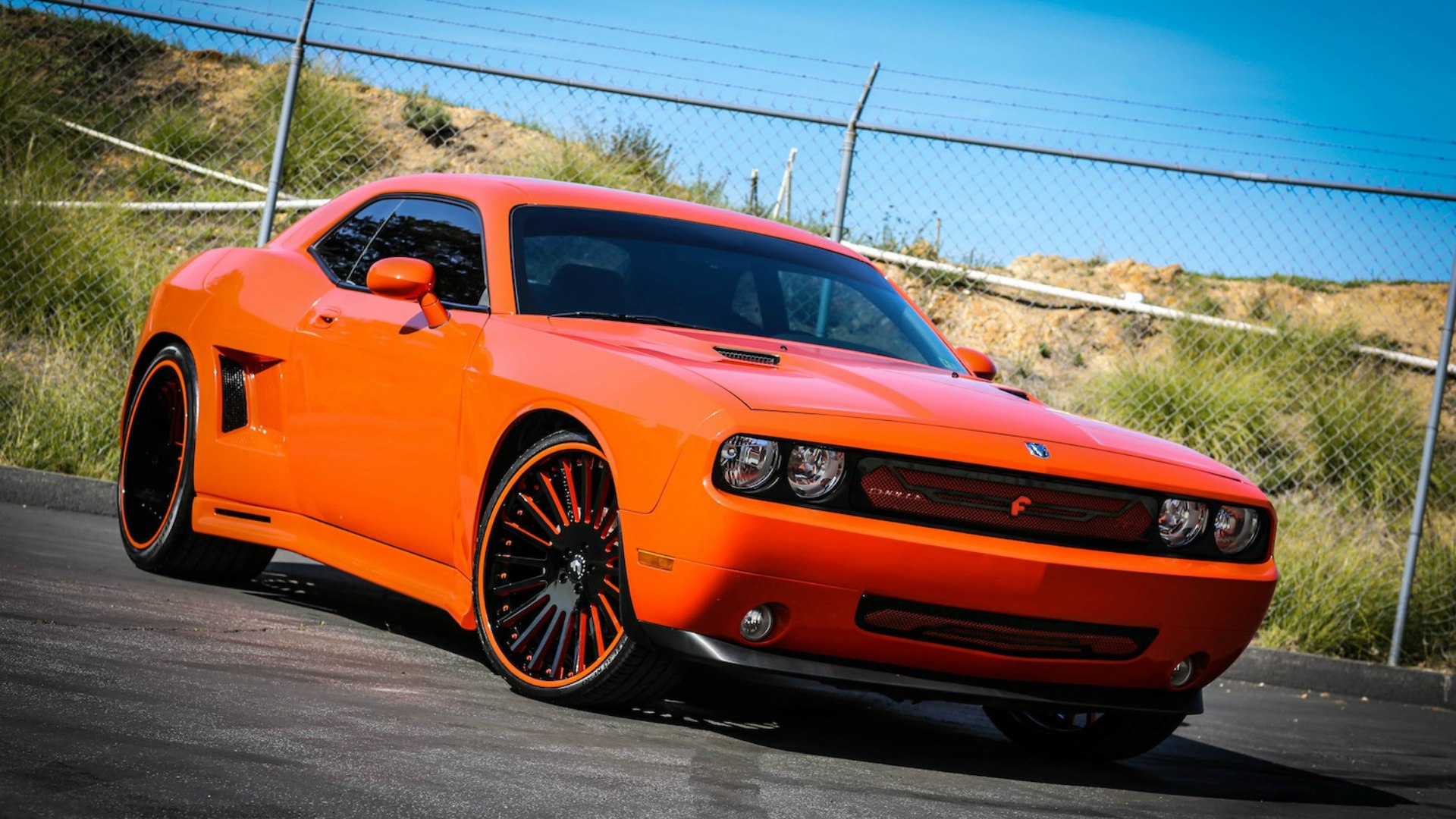 Dodge challenger фото