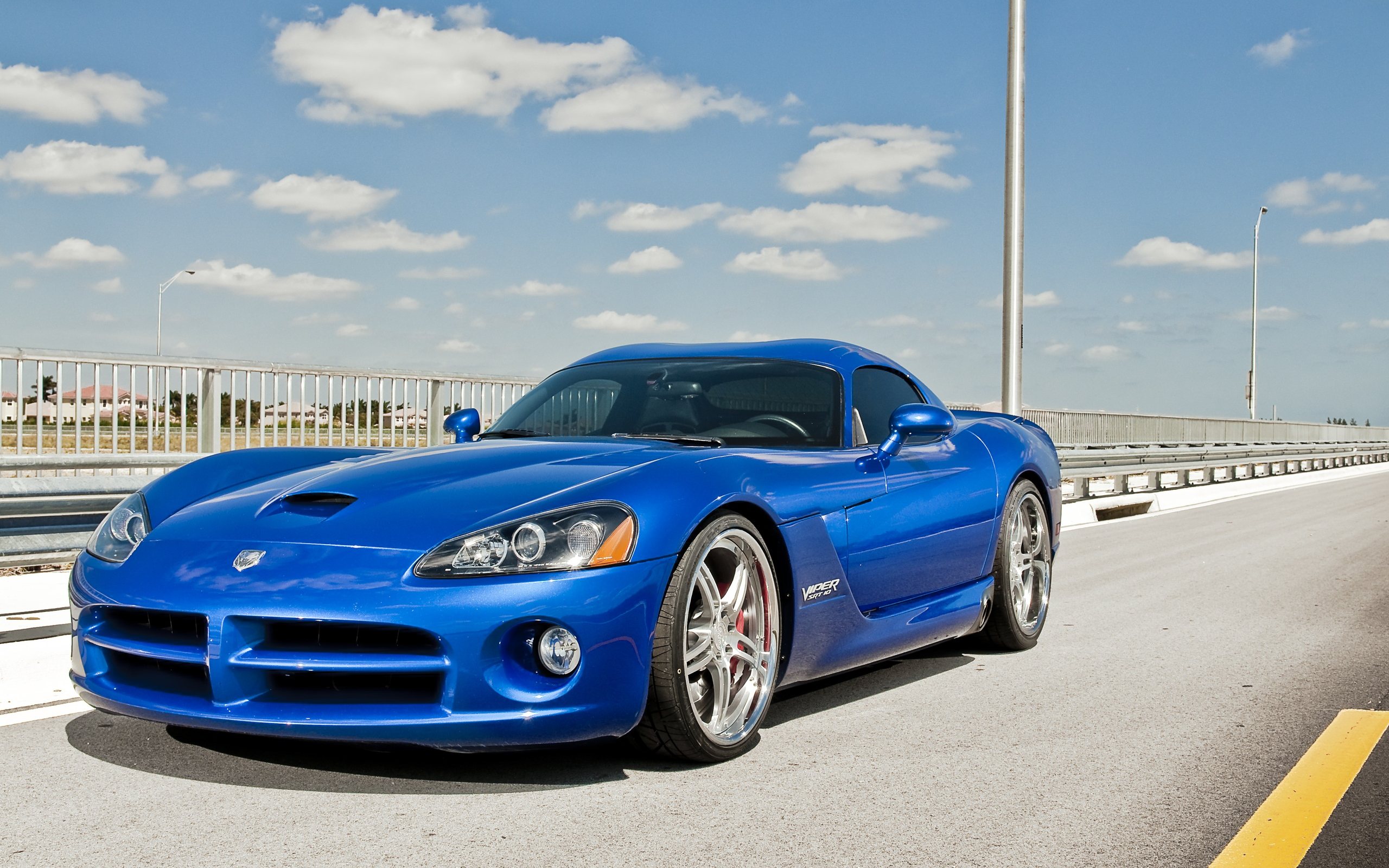 dodge viper srt 10