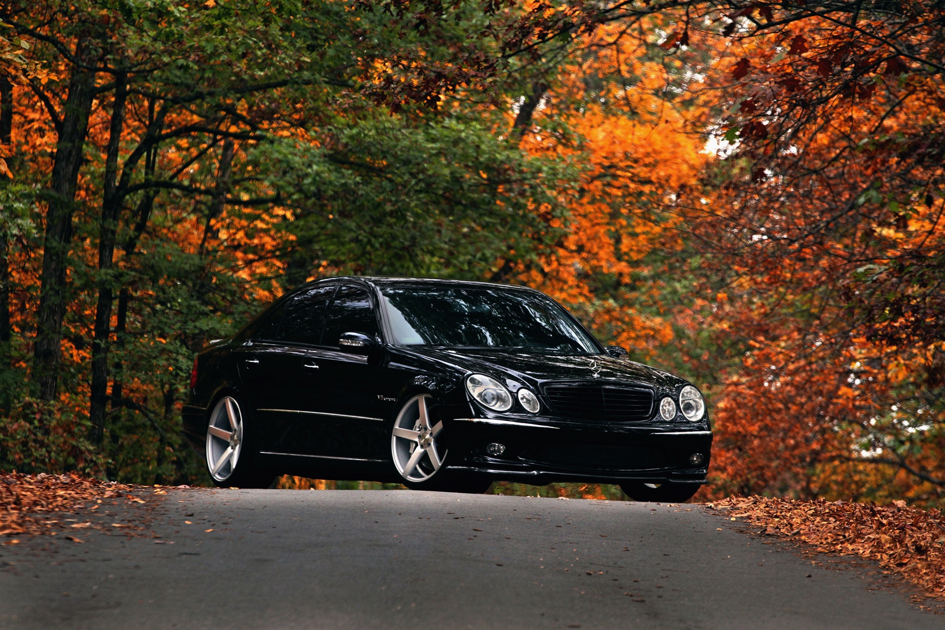 Mercedes Benz w211 черный