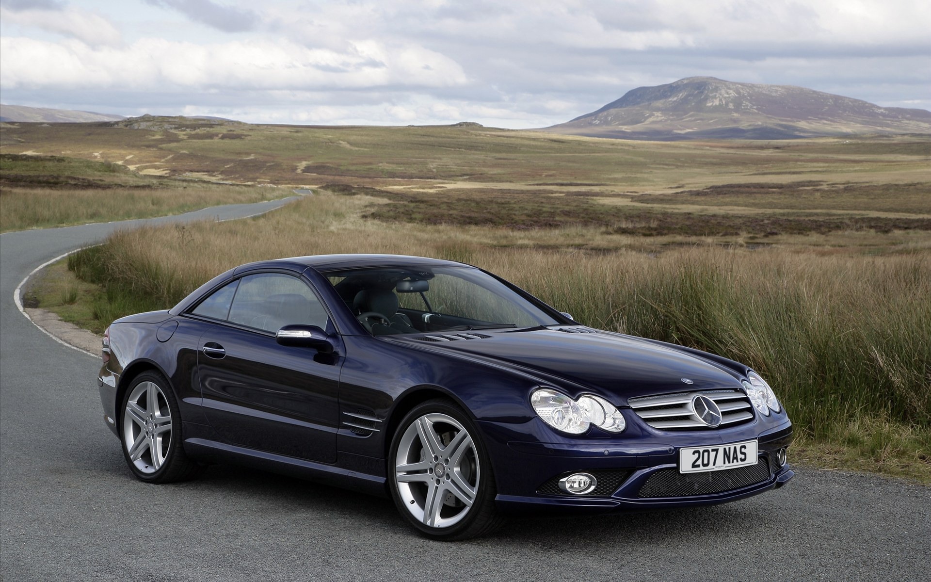 Mercedes sl63 AMG Wallpaper