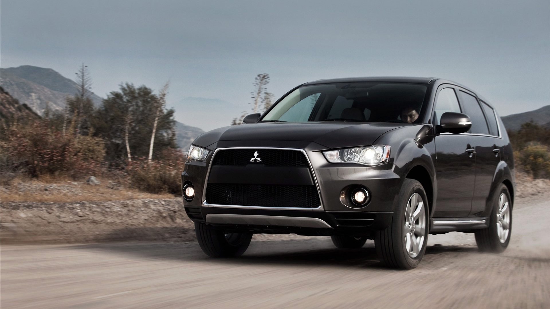 Mitsubishi Outlander Sport 2013