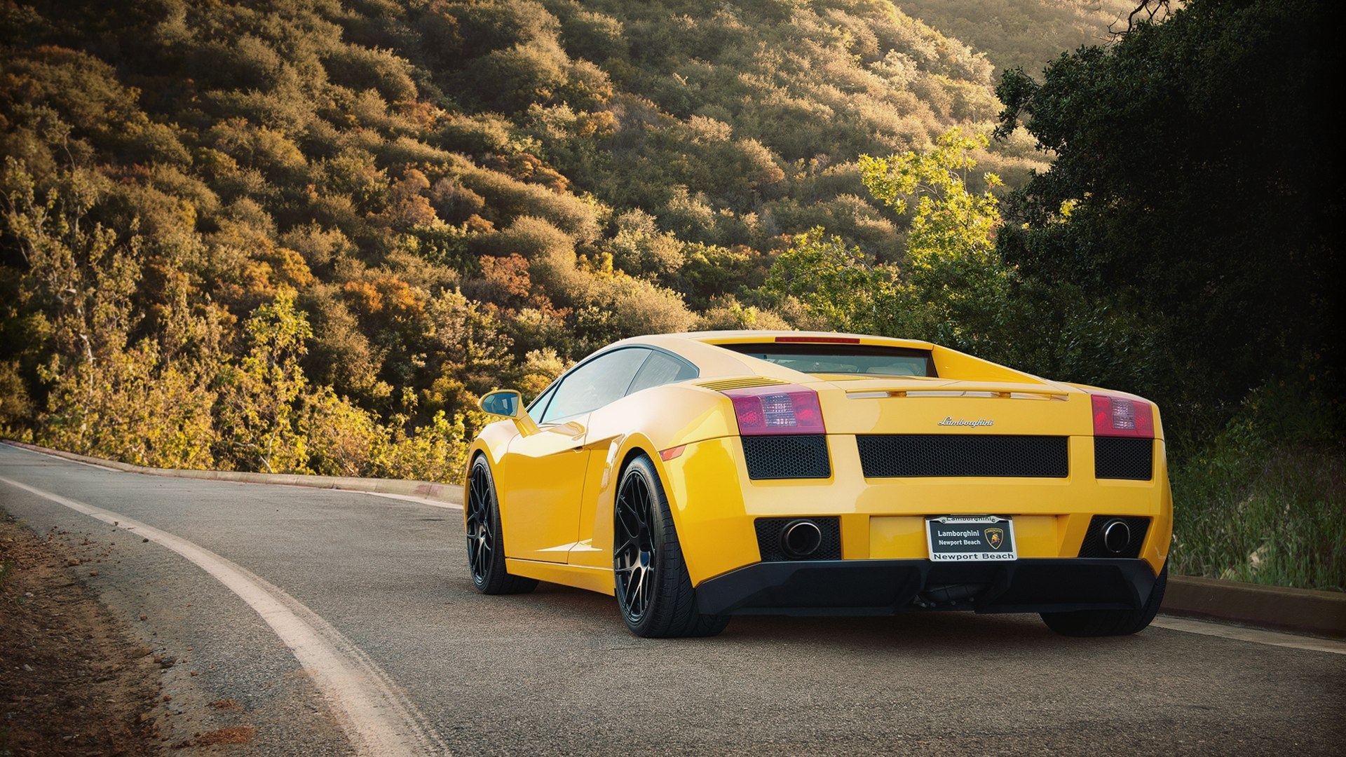 Lamborghini Gallardo 2013 желтая