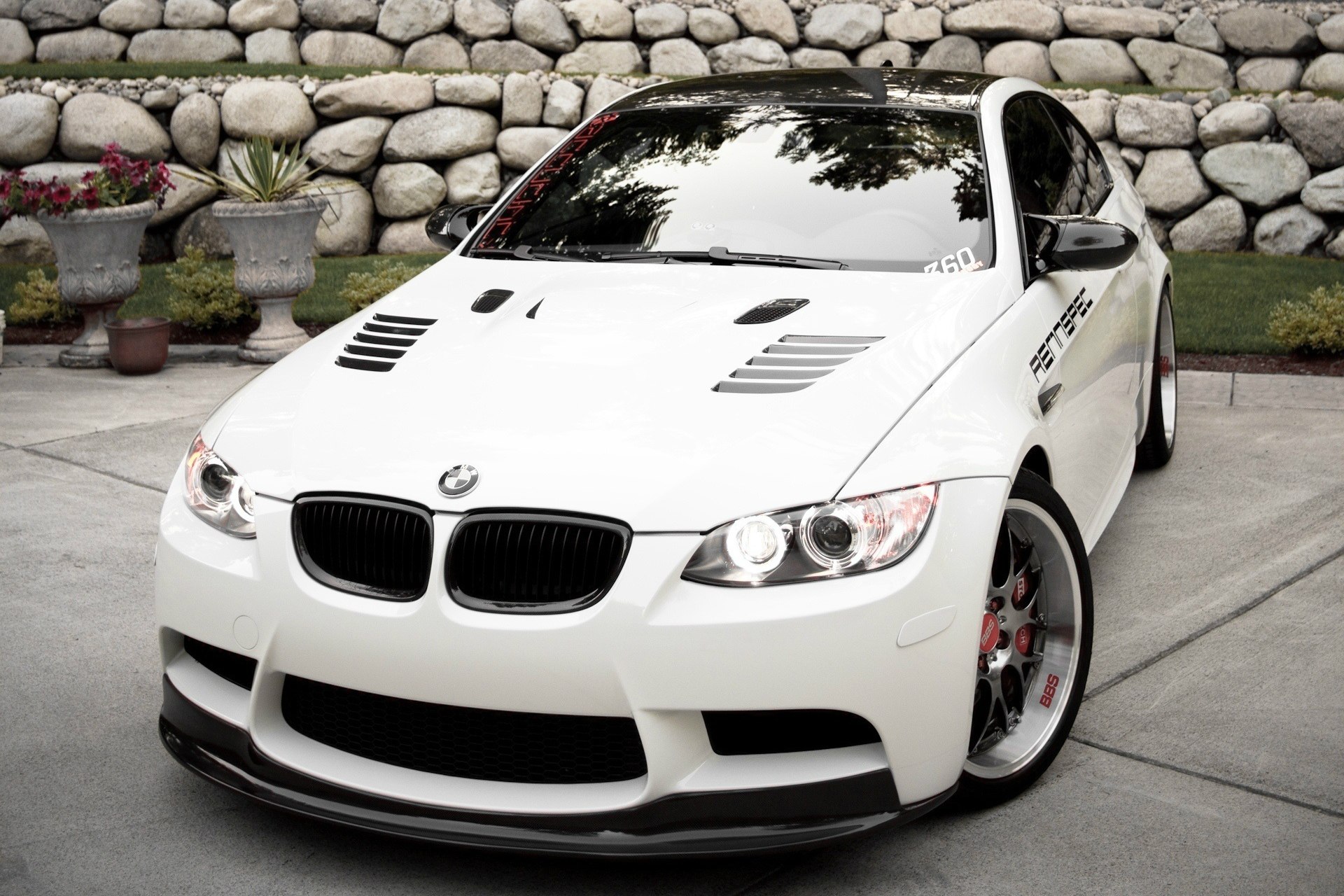 M b 3. BMW m3 e92 White. BMW m3 e92 белая. BMW e92 белая. BMW m3 e92 Coupe White.