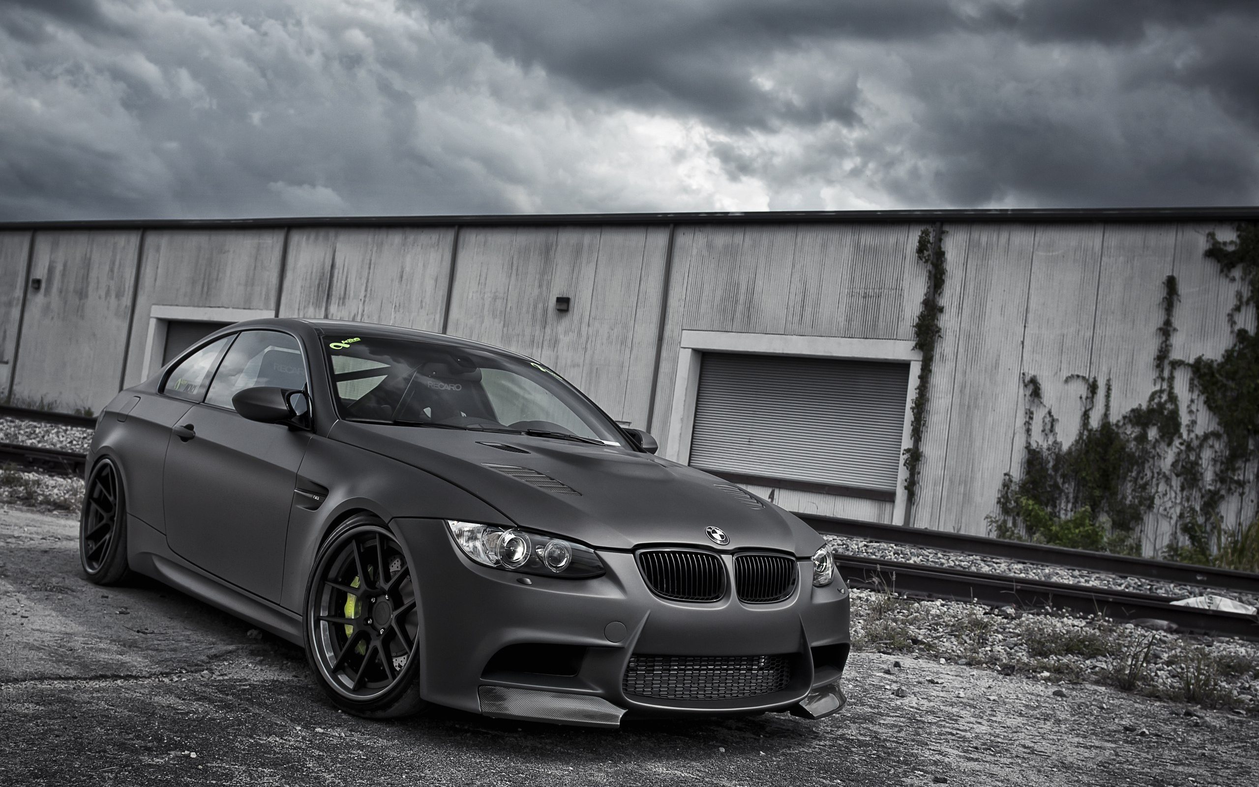 BMW m3 серый матовый