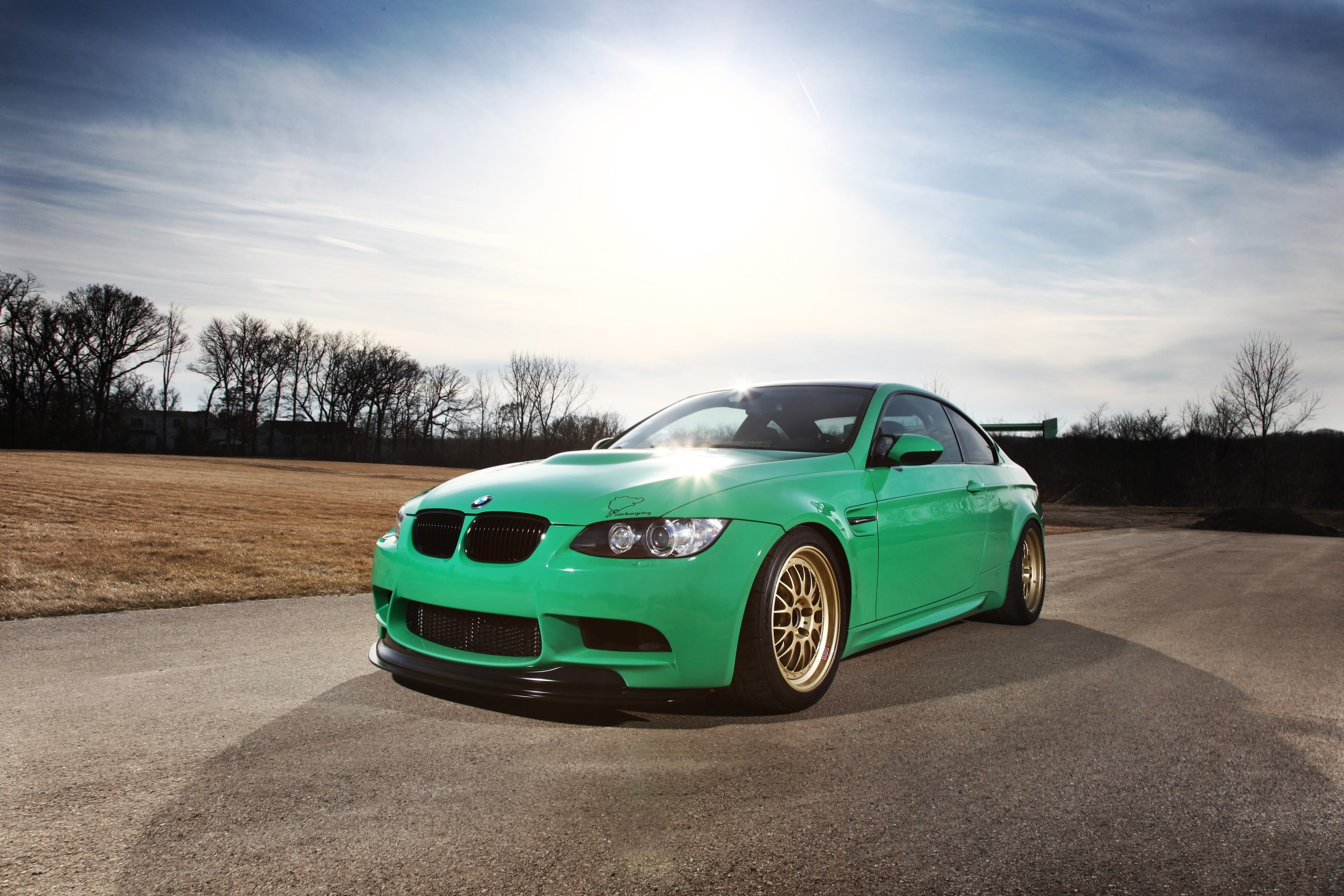 Зеленый автомобиль. BMW e92 Green. BMW e92 зеленая. BMW m3 Green. BMW m3 Green Color.