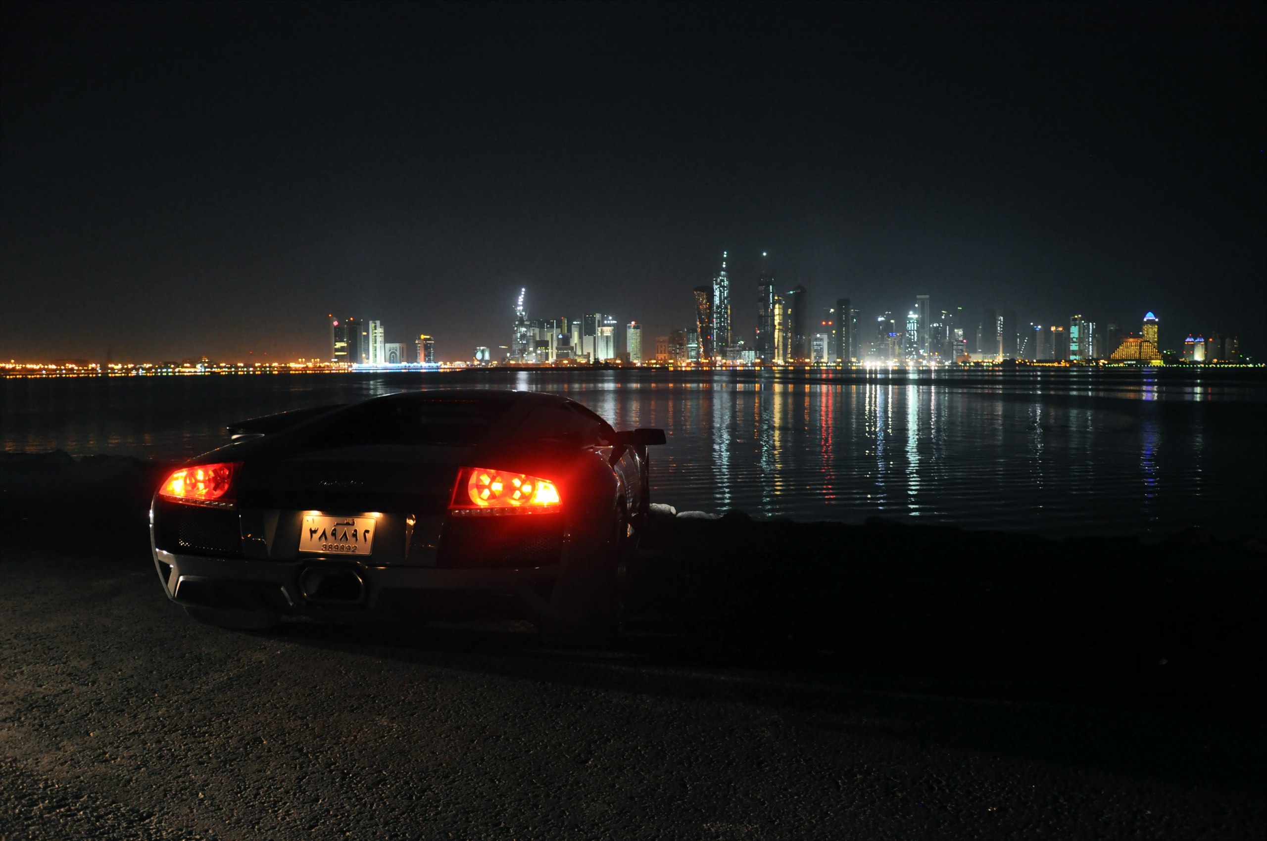 Ночь тачки. Lamborghini Murcielago Night. Ламборгини Мурселаго ночью. Машина в ночном городе Ламборджини. Машина ночью.