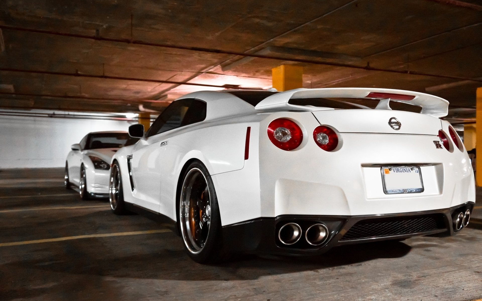 Nissan GTR White Tuning