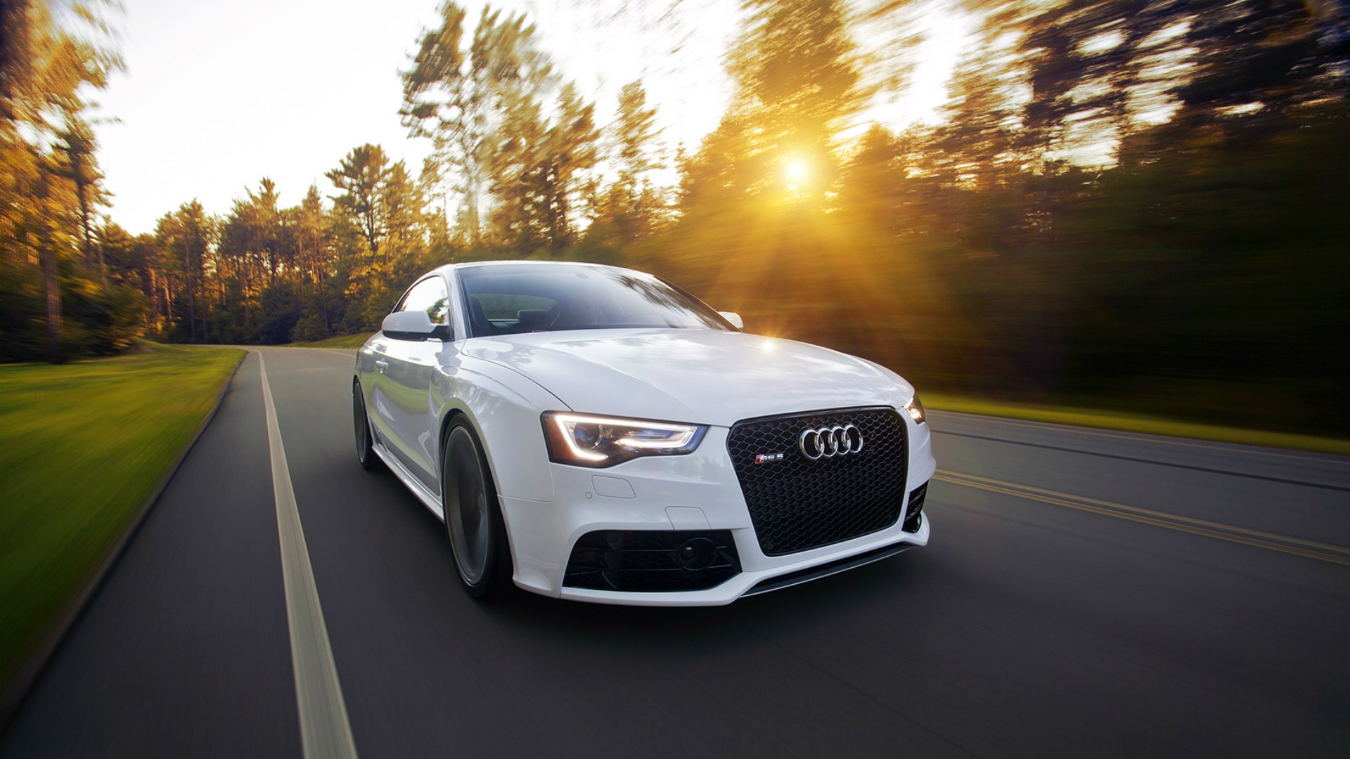 Audi rs5 White