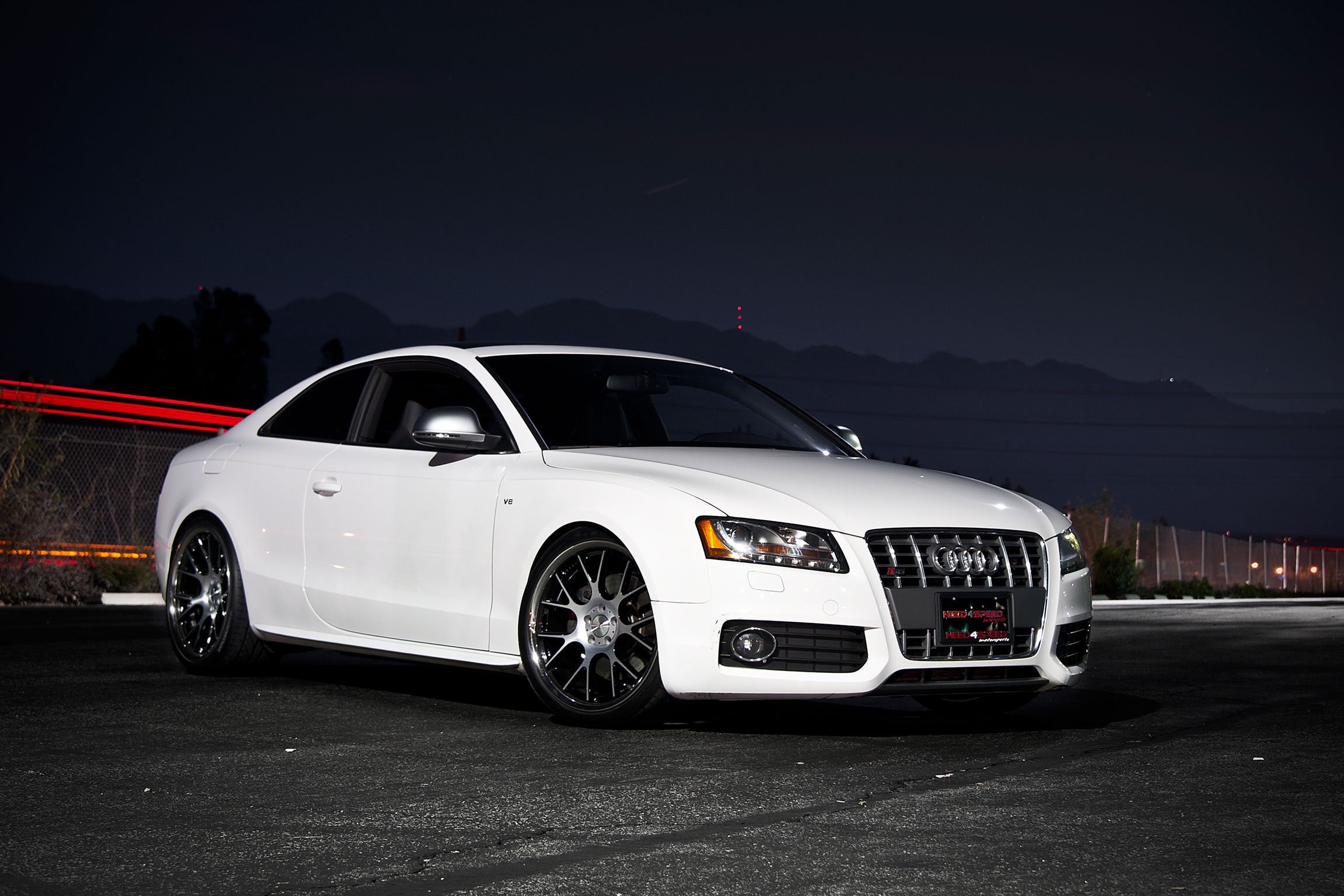 Белая ауди. Audi s5 белая. Audi s5 White HD. Audi s10 белая. Ауди k 5 белый.