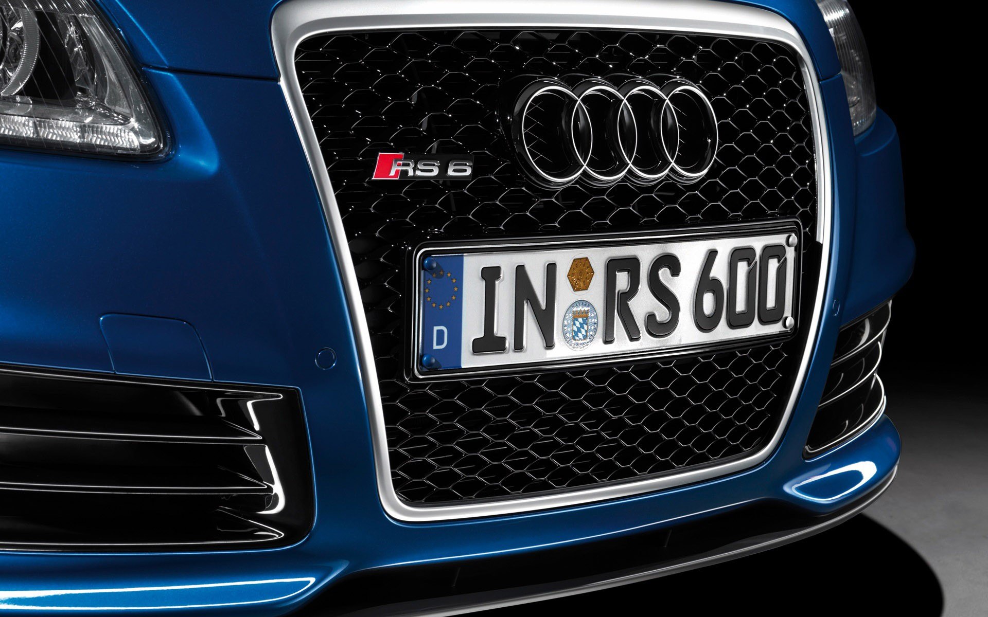 Решетка радиатора Audi RS6