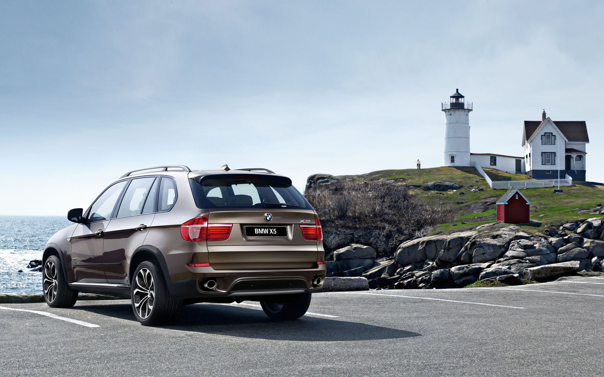 Bmw x5 sport. БМВ x5 e70. BMW x5 2013. BMW x5m e70 LCI. BMW x5 универсал.