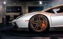 Передок, диски, суппорт, крупный план, белый Lamborghini Aventador Novitec Torado, Ламбо Авентадор, суперкар
