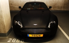  Aston Martin Vantage  