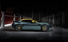 Спортивный Aston Martin Vantage V8, Астон Мартин, 2014, сбоку, диски, боксы, цвета, крыша