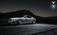 Белый Бентли Континенталь, Bentley Continental GT, Vorsteiner, тюнинг 2013, передок, диски, ночь, горы, луна