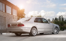     Mercedes-Benz E55 AMG W210