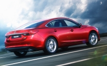 Красный седан Mazda 6, Мазда 6, вид сзади, скорость, седан, трасса, облака, небо