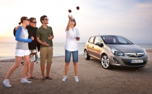 Opel Corsa, Опель Корса, пляж, берег, море, друзья, игра