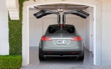 Гараж для Tesla Model X, Тесла Модель Х, двери, вид сзади, багажник