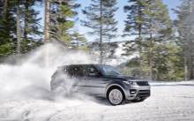Серебристый Range Rover Sport, Рендж Ровер, занос, снег из-под колес, лес, зима