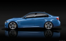 Вид в профиль на BMW M3 Sedan, Синий БМВ 3 серии, седан, диски, спорт