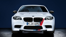 Решетка радиатора и передняя оптика на BMW M5, Вид спереди БМВ 5 серии, обвес